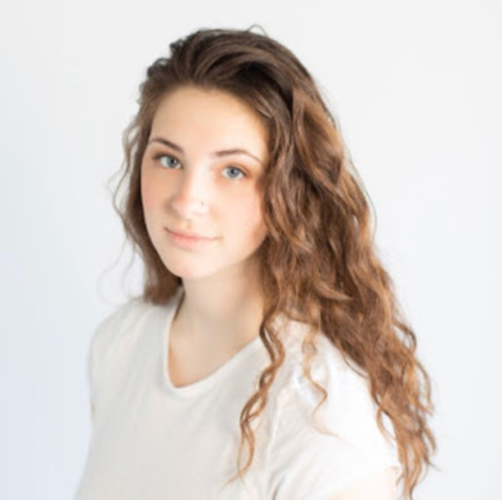 Meet your Posher, Mia